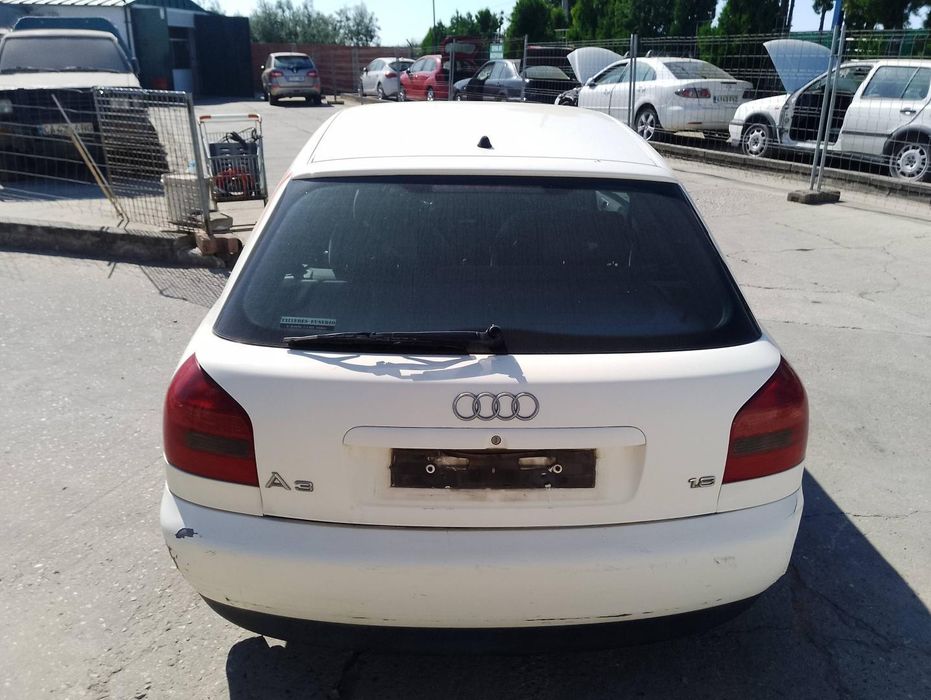 farol direito audi A3 8L