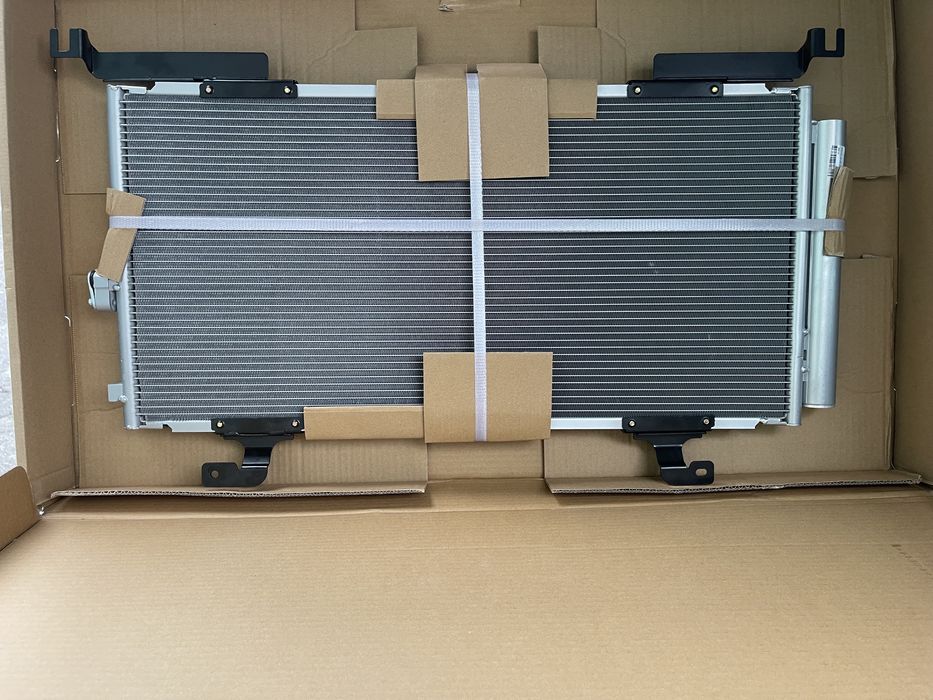 Радіатор кондиціонера Subaru Outback Legacy 2014-2018 73210AL00A