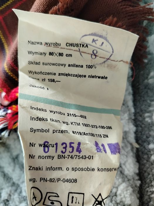 Nowa chusta z czasów PRL-u