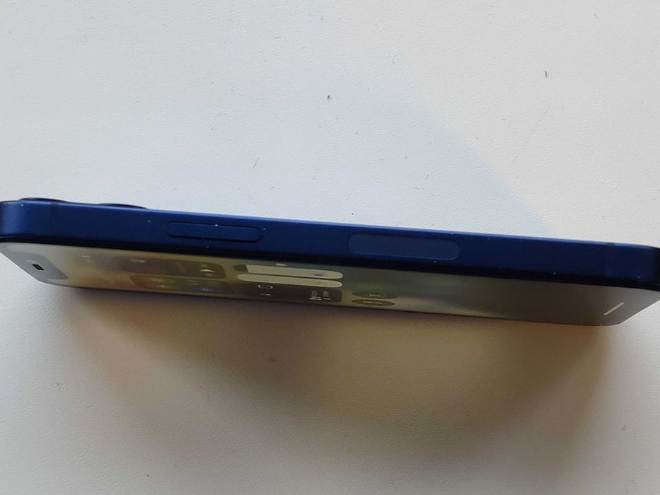 Iphone 12 mini 128gb 100% батарея ios18