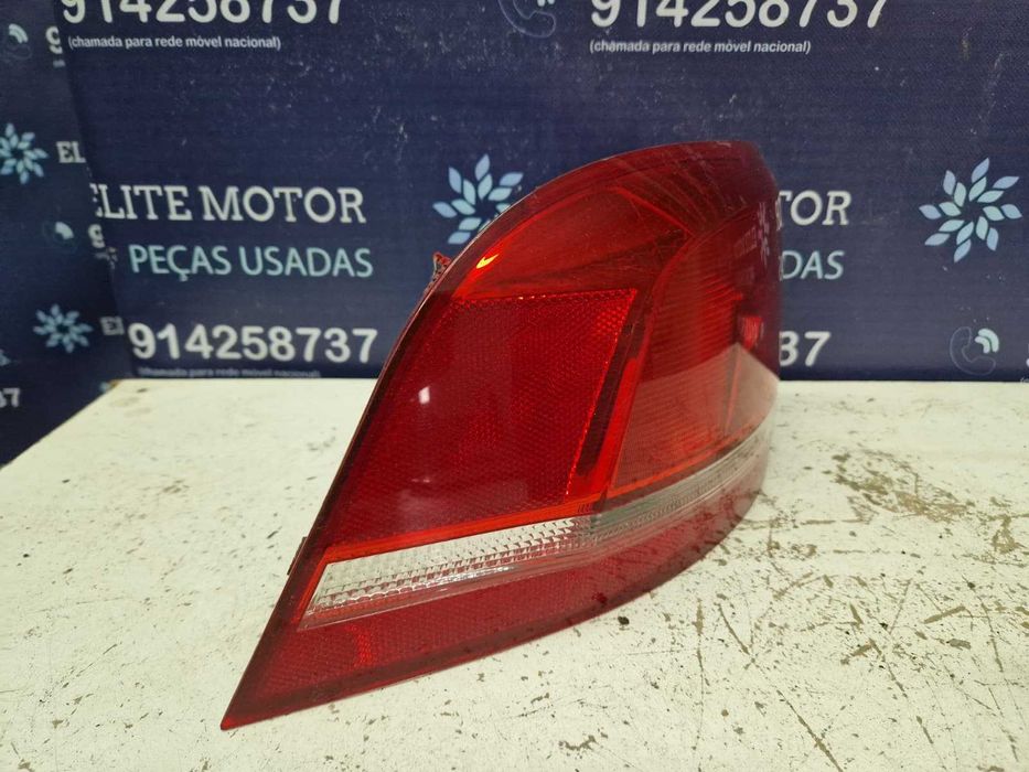 Farolins usados VW PASSAT B7 carrinha volkswagen esquerdo direito
