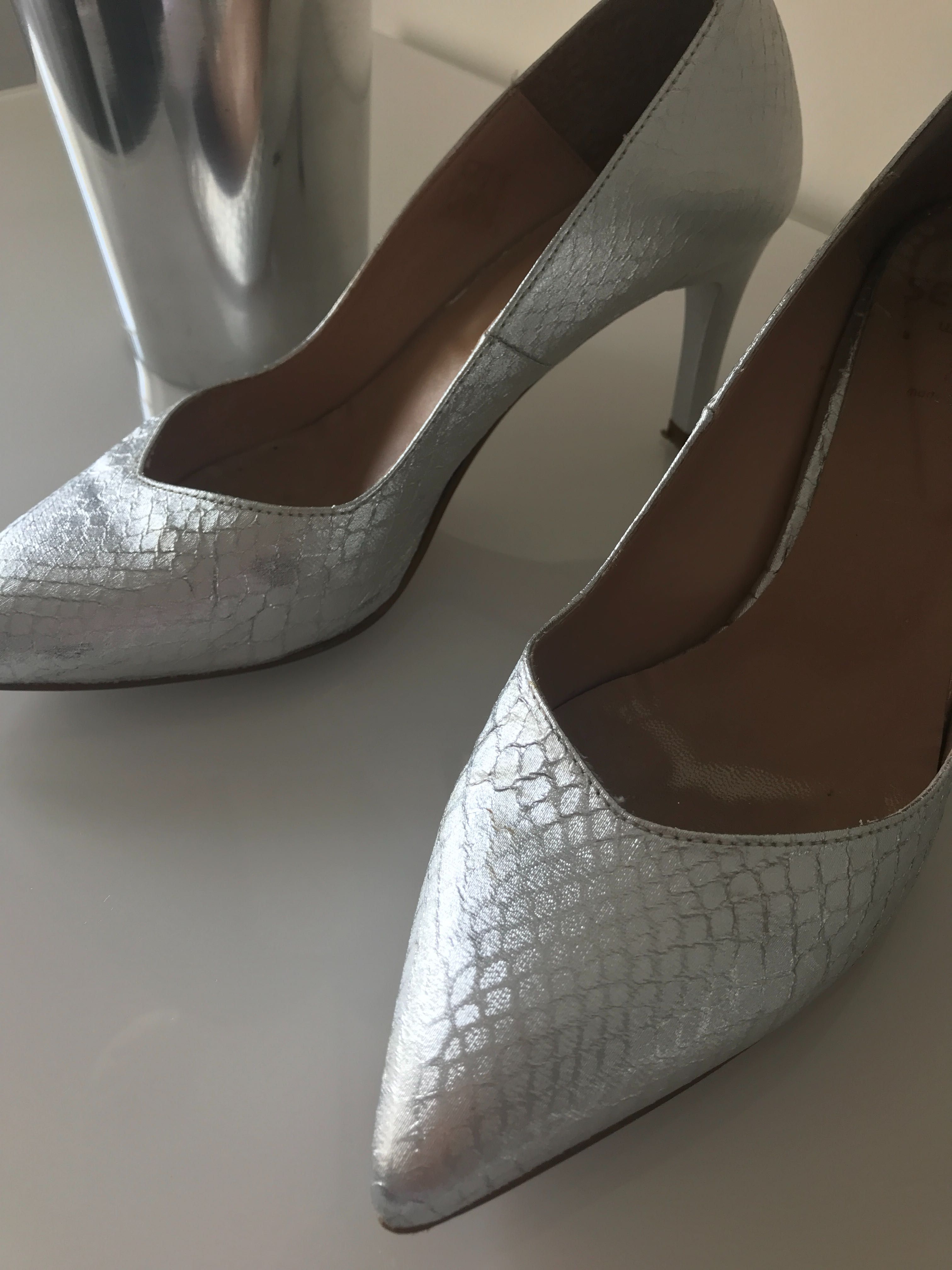 Sapatos hotsell prateados seaside