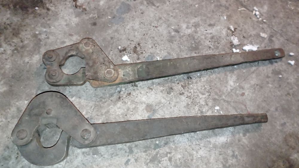 Бурові ключі D 42