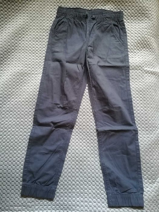 Spodnie rozm 152