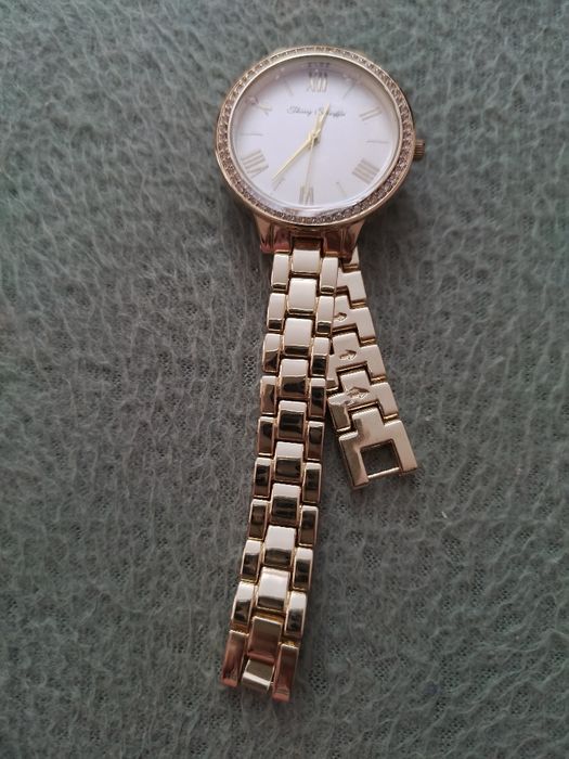 Nowy zegarek damski złoty