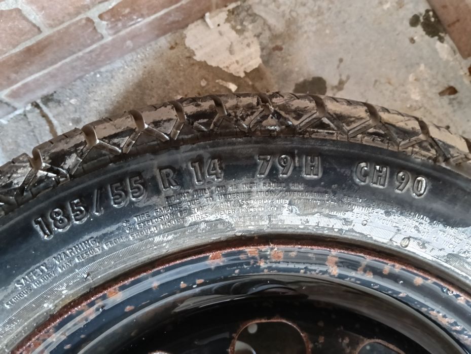 Pneus automóvel usados