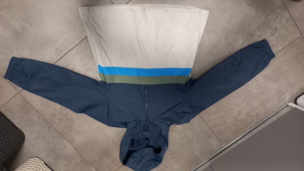 Kurtka wiatrówka 146-152 chłopięca