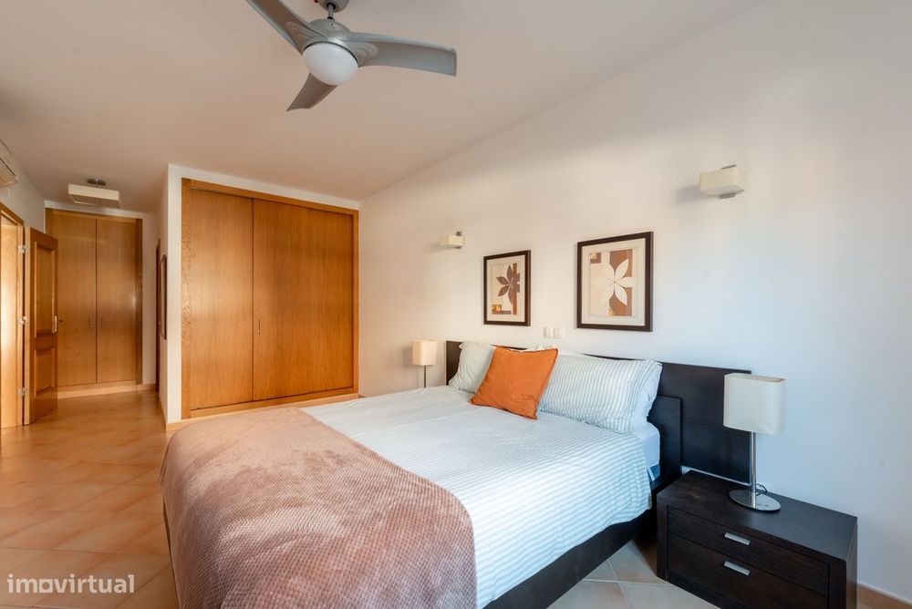 Apartamento de Luxo na Baía da Luz