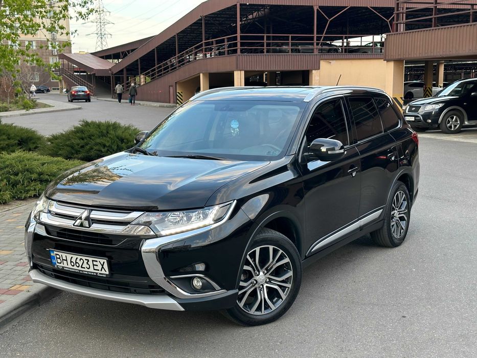 Mitsubishi Outlander XL 53тыс пробег! Новая машина