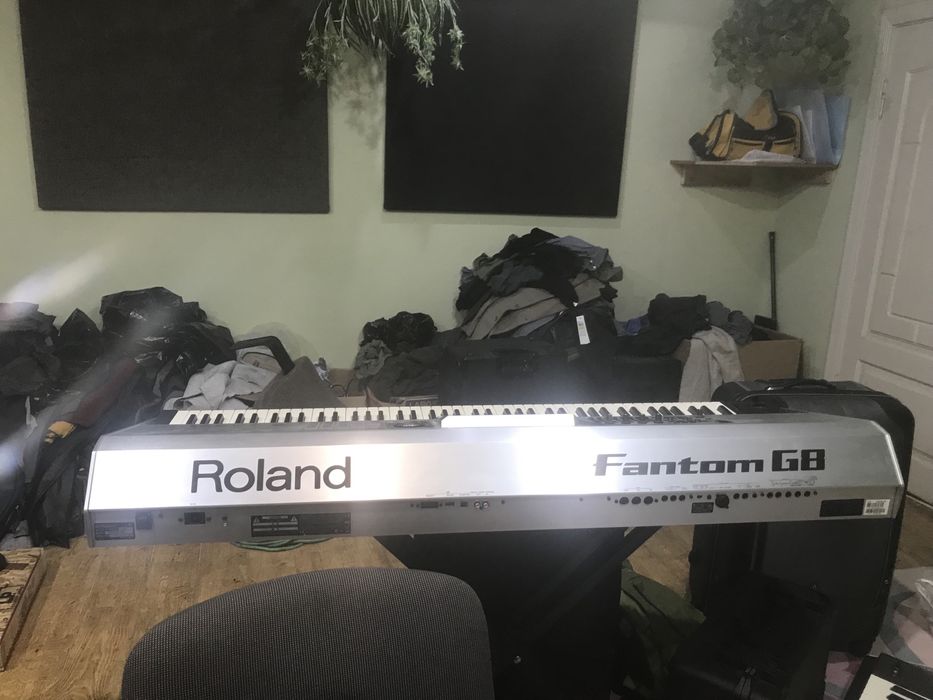 Roland fantom g8