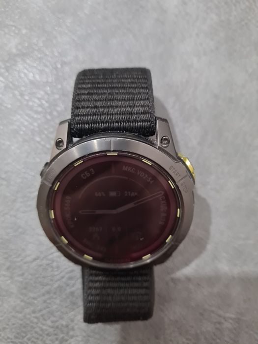 Годинник Garmin Enduro 2