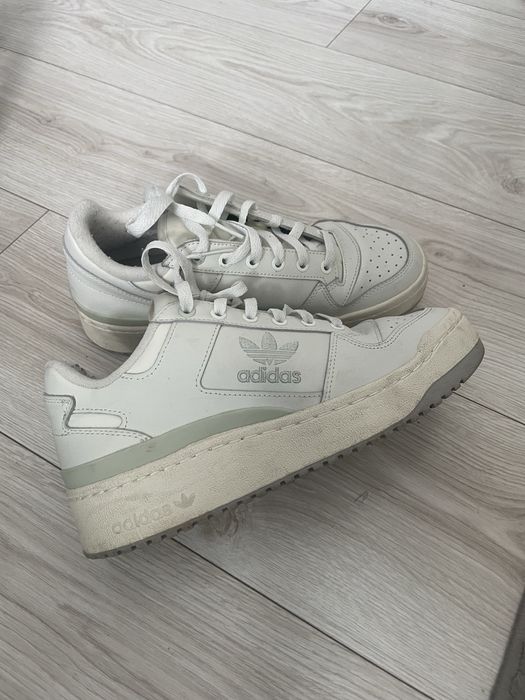 Wiosenne mietowe sneakersy adidas forum bold w