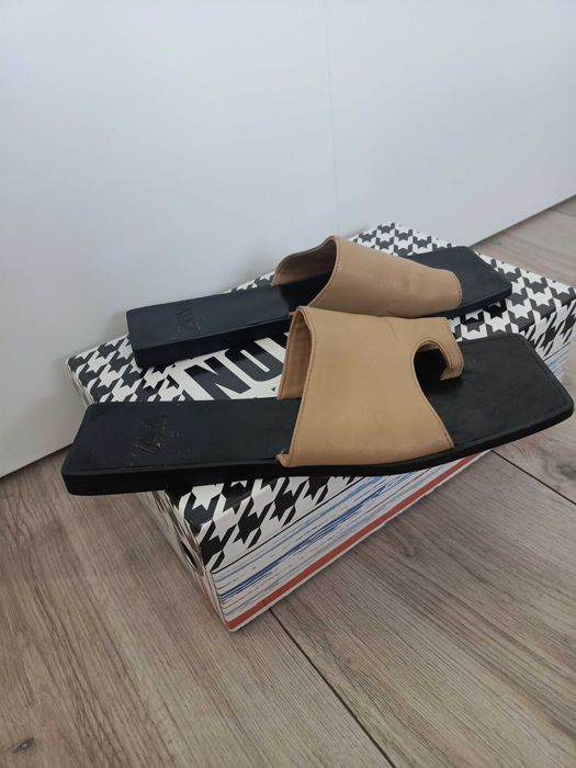 Шльопанці ZARA . Розмір 37