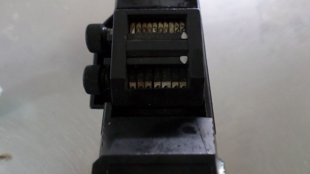 Etiquetador em escudos / 1 linha