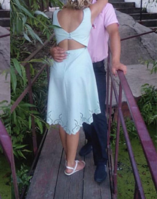 Продам сукню