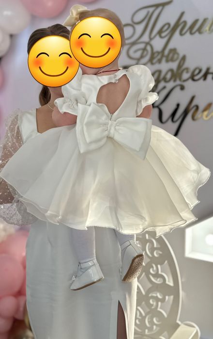 Продам сукню на дівчинку 1-2 роки, обхват грудей 51см.