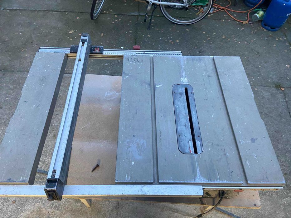 Piła stołowa BOSCH