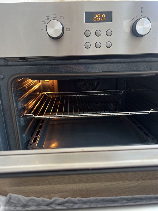 Продам духову шафу Самсунг