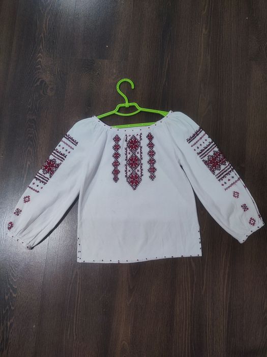 Вишиванка для дівчинки