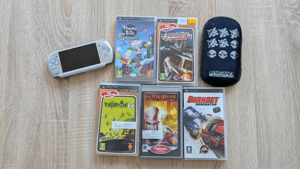 Konsola PSP + 5 gier
