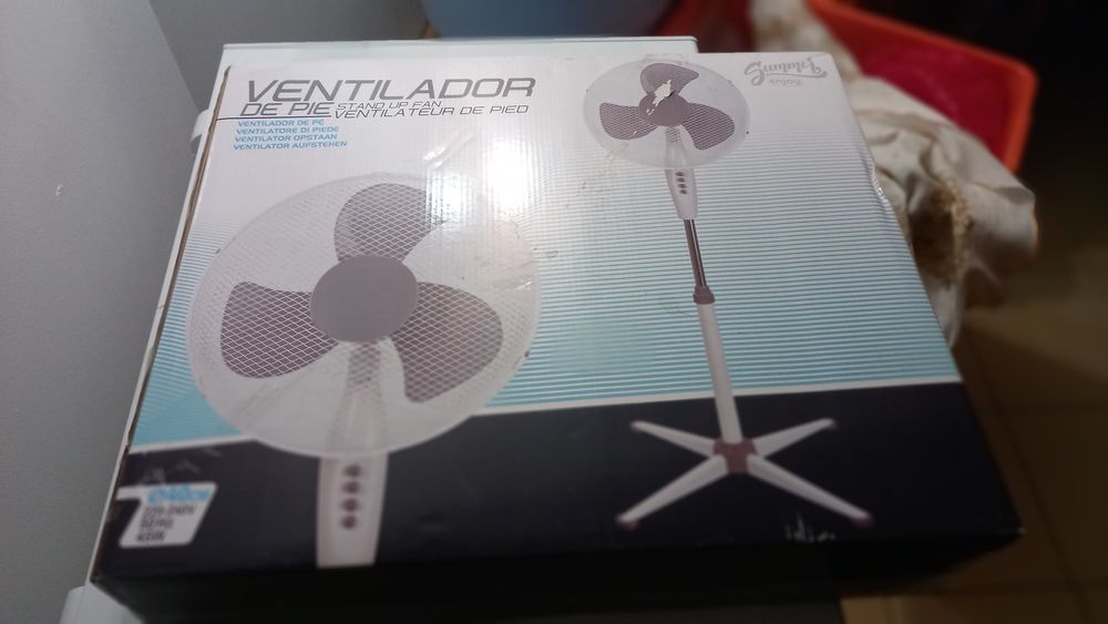 Ventoinha  nova de pé