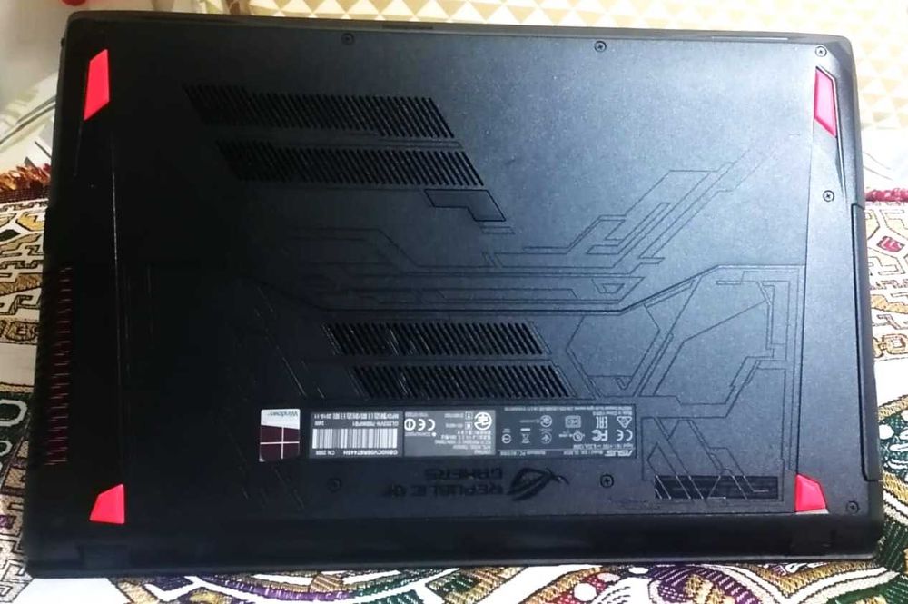 Portátil ASUS ROG GL553VW