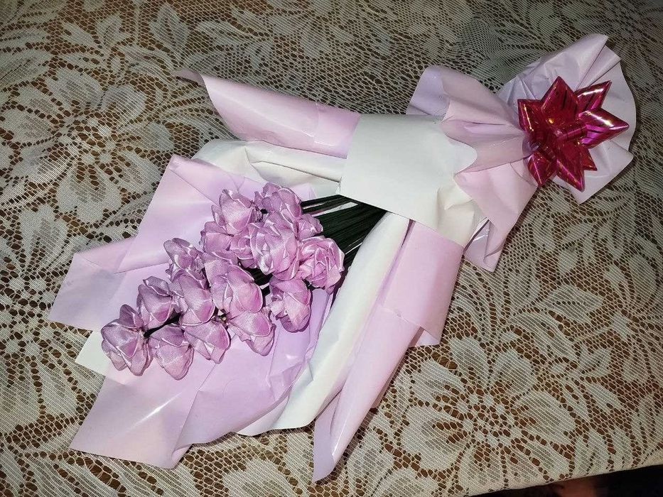 Букет з атласних стрічок "Сувенір"