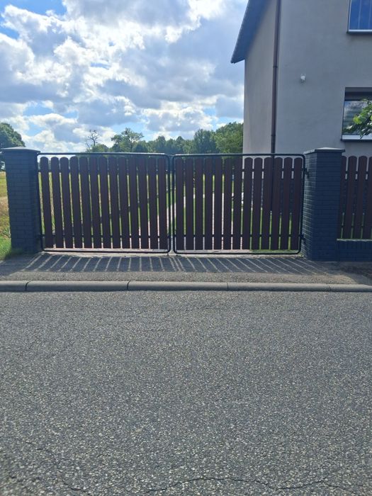 Brama wjazdowa dwuskrzydłowa + furtka