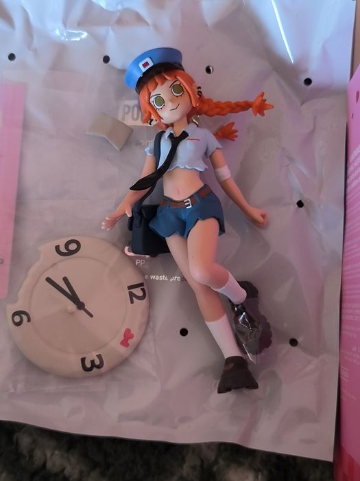 Figura Peach Riot Rush Hour Gigi Mail Delivery PopMart