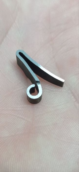 Пружины эжектора,пружины спуска,пружины ключа запирания и другие