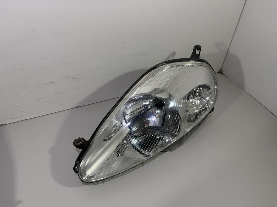 Fiat grande punto lampy przód przednie komplet europa lewa prawa
