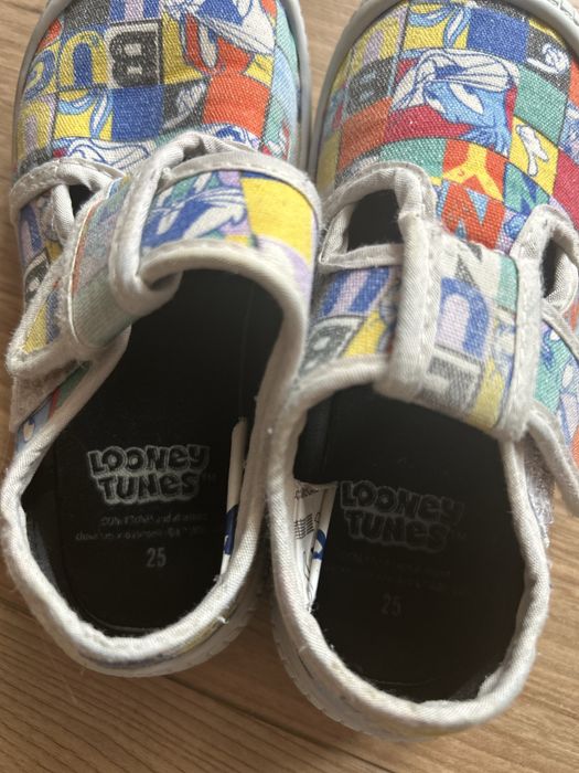 Buty tenisówki zmienne 25 ccc