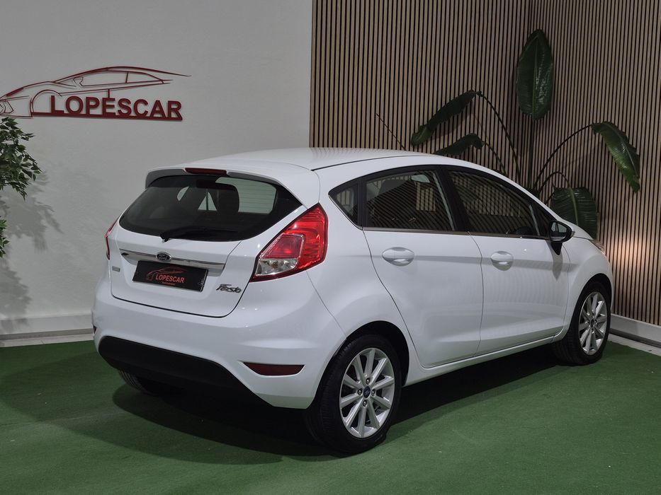 Ford Fiesta — fotografia 3