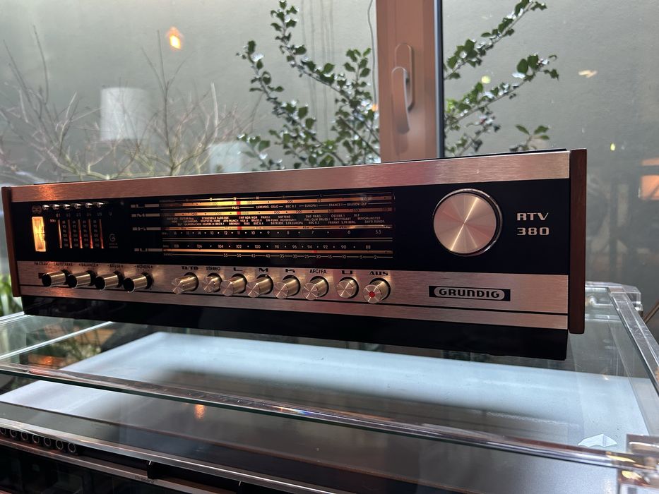 Receiver Grundig RTV380, excelente estado. Todo revisto