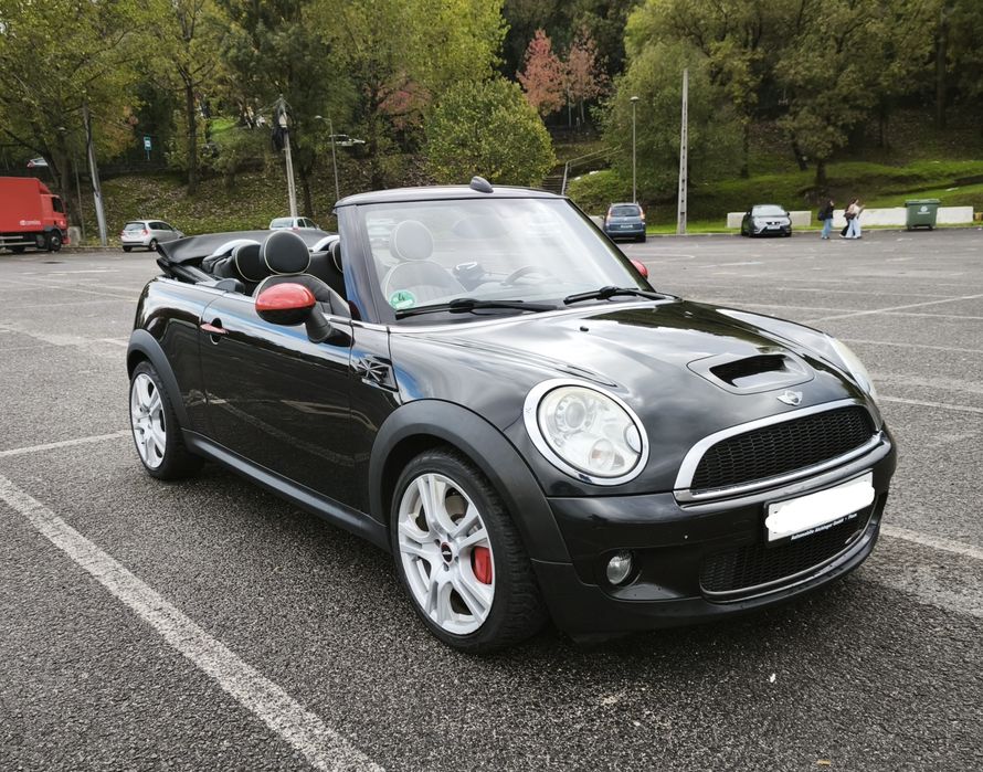 Mini cabrio JCW  211 cv