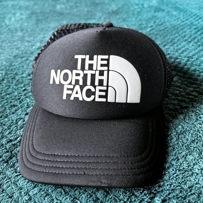 czarna czapka z daszkiem The North Face trucker hat cap