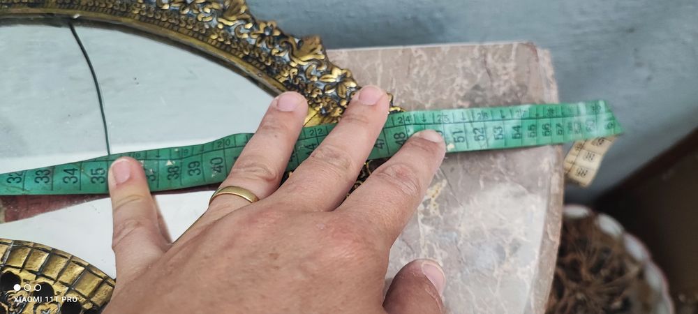 Mesa e espelho em latão com Pedra