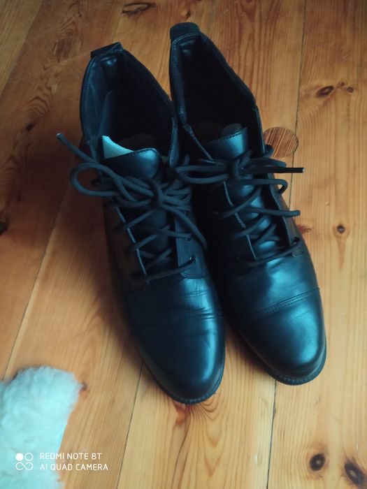 Clarks 38 38.5 25 cm wkladka skórzane buty na jesień i zimę czarne bdb