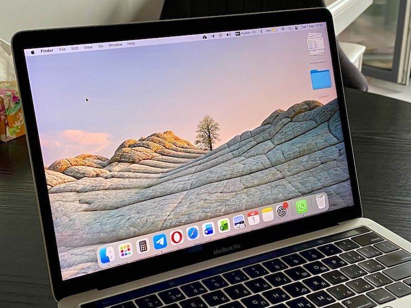 MacBook Pro 13" Retina A1989 | i5 | 8 GB RAM | 256 GB SSD | Sequoia