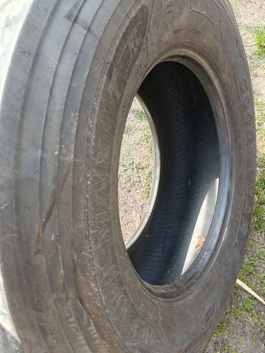 385 / 65 / 22.5 goodyear