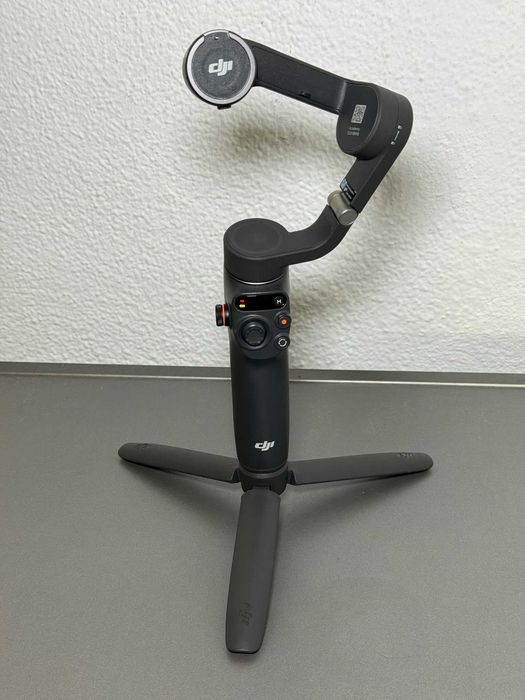 DJI Osmo Mobile 6 Gimbal + Kit Completo + Caixa