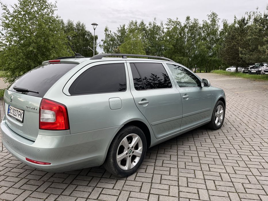 Skoda Octavia 2012 // покоління А5(FL).  2.0. DMT ( 140 к. с)