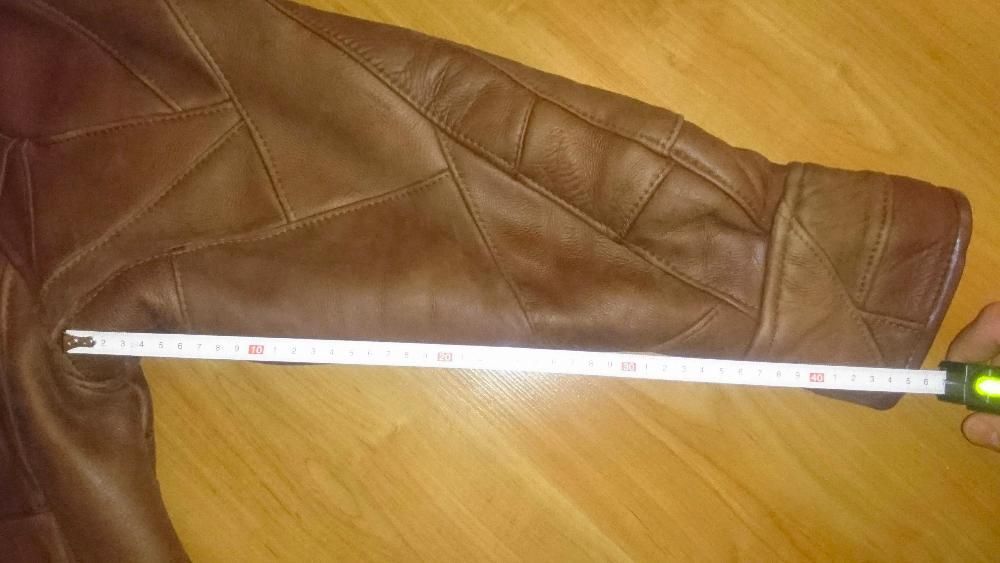 Kożuch damski z kapturem, rozmiar M (wymiary na zdjęciach)