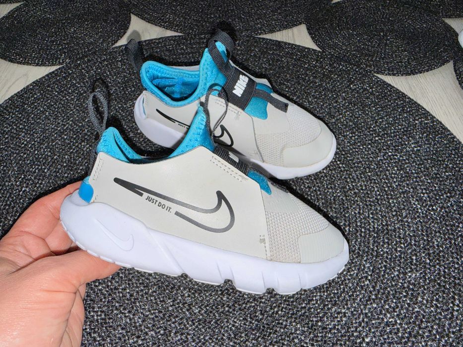 Легкі кросівки nike flex runner 2, оригінал, р-р 27 устілка 17 см