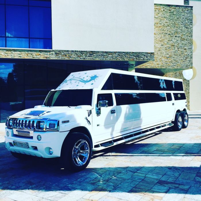 Лимузин.Люксмобили.Прокат эксклюзивных лимузинов в Днепропетровске.