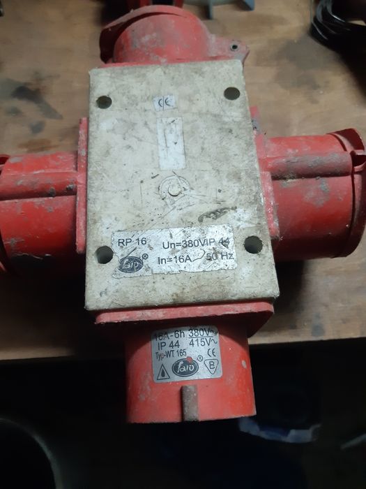 Trójnik siłowy 16A