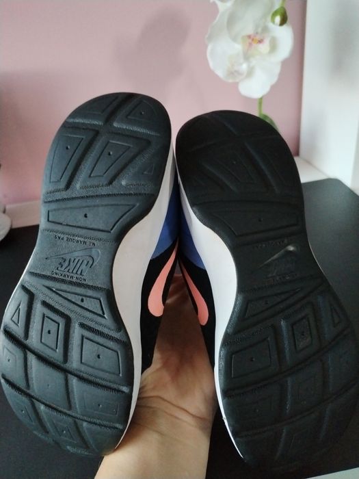 Adidasy Nike roz. 31