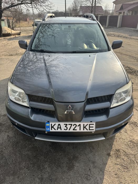 Продам OUTLANDER 2.4