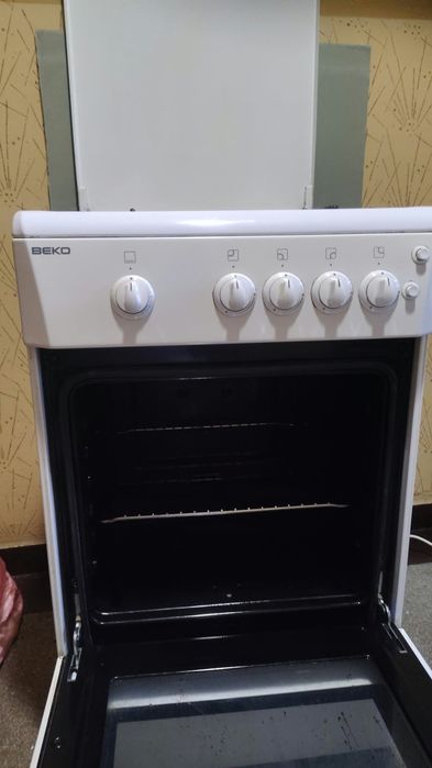 Kuchenka gazowa firmy BEKO