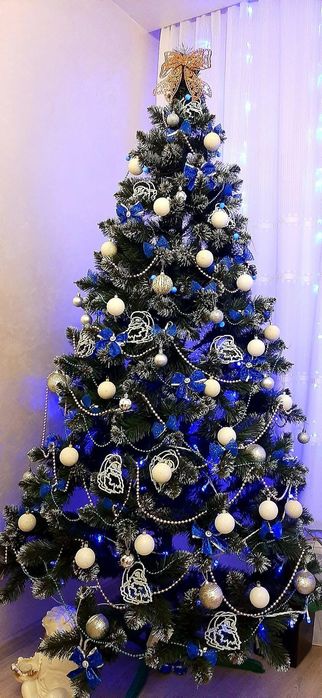 Продам штучну ялинку .